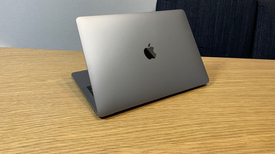 Apple MacBook Air M1 (充電コード＋覗き見防止シート付き) Apple MacBook Air M1 (充電コード＋覗き見防止シート付き) MacBook